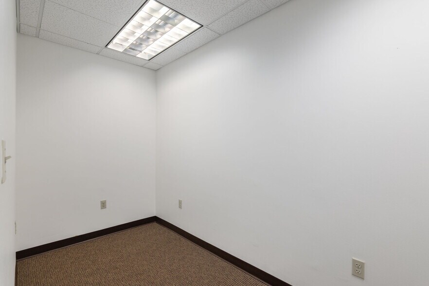 More Photos Of 19 Dove St, Albany Coworking Space