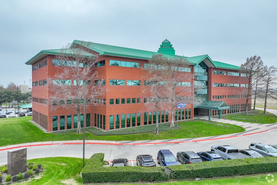 Primary Photo Of 1750 Valley View Ln, Dallas Office For Sale