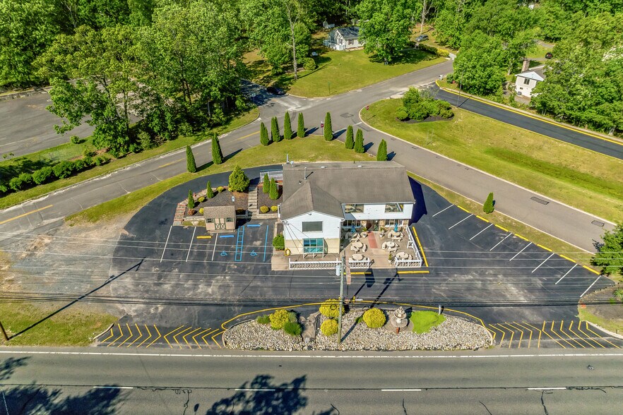 More Photos Of 116 White Horse Pike, Chesilhurst Freestanding For Sale