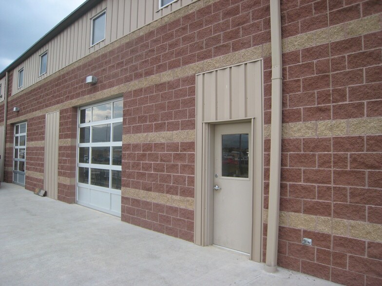 More Photos Of 4843 Pearl St, Boulder Warehouse For Lease