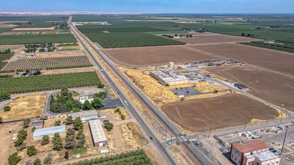 More Photos Of 4520 E Hwy 140, Merced Warehouse For Lease