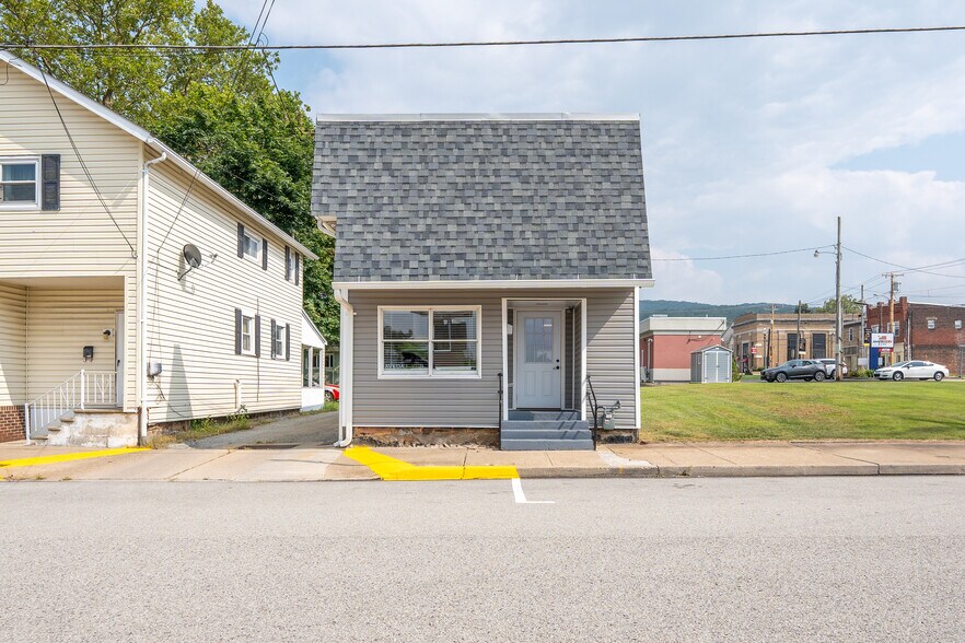 More Photos Of 106 E 1st Ave, Derry Freestanding For Sale