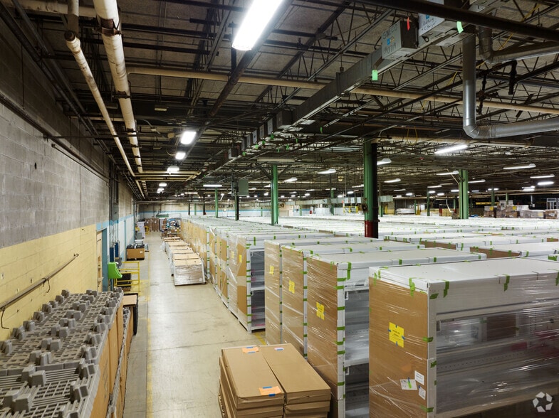 More Photos Of 372 Vermont Route 67 E, Shaftsbury Distribution For Lease