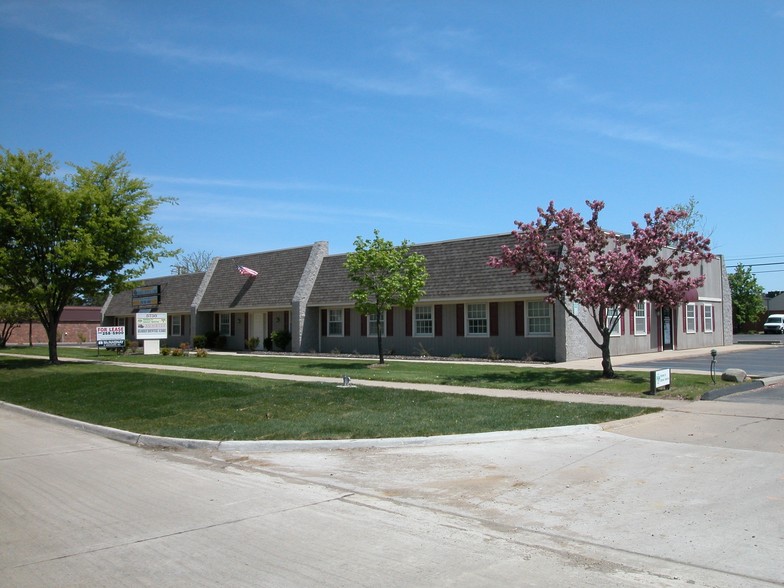 Primary Photo Of 5730 N Lilley Rd, Canton Medical For Lease