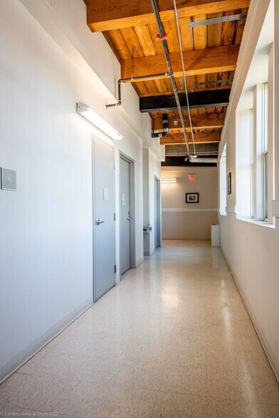 More Photos Of 555 Pleasant St, New Bedford Office For Sale