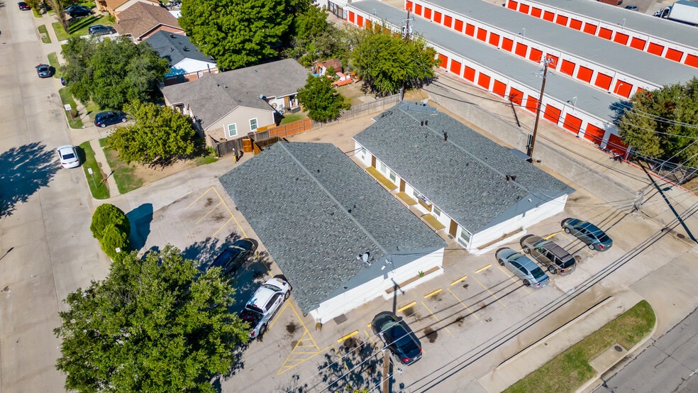 Primary Photo Of 2001 Carl Rd, Irving Apartments For Sale