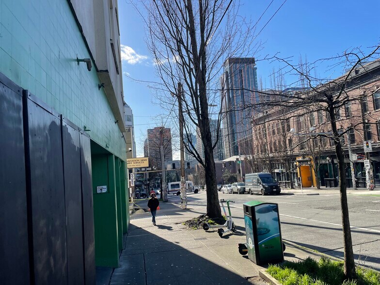 More Photos Of 1117 Pike St, Seattle Storefront For Sale