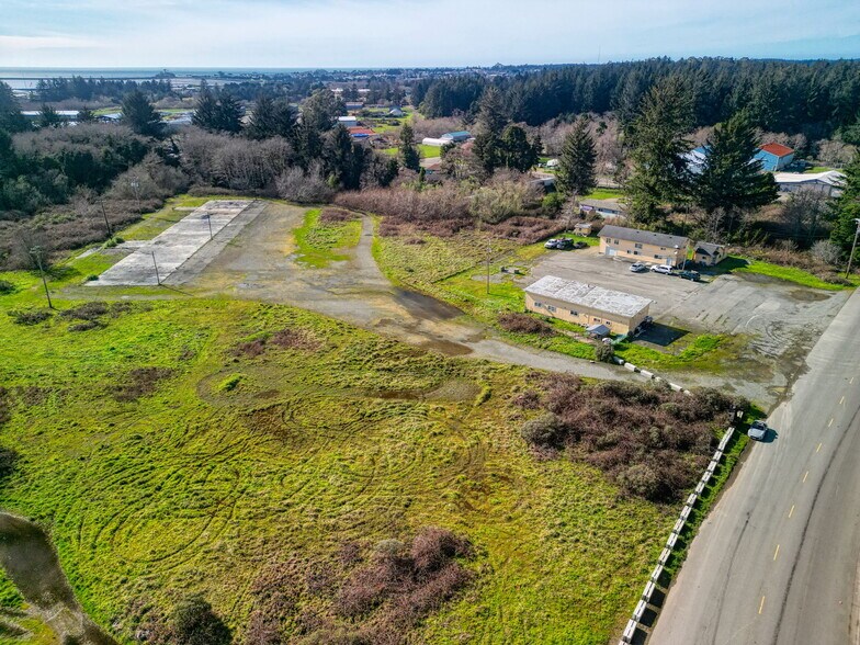More Photos Of 645 Elk Valley Rd, Crescent City Warehouse For Sale
