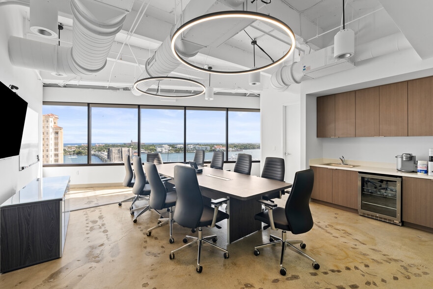 More Photos Of 625 N Flagler Dr, West Palm Beach Medical For Lease