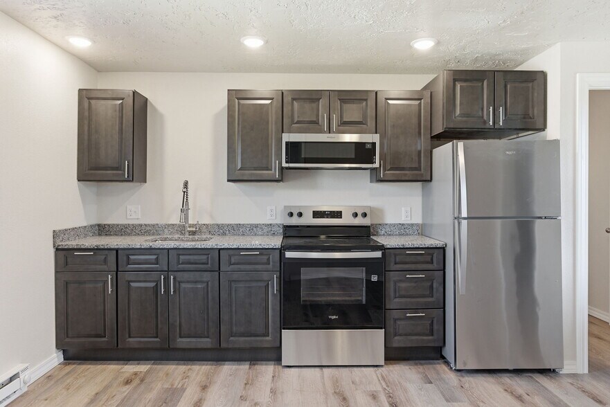 More Photos Of 301 Mount Vernon Blvd, Mount Vernon Apartments For Sale