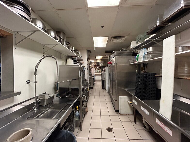 More Photos Of 3983 Destination Dr, Osprey Storefront Retail Office For Sale