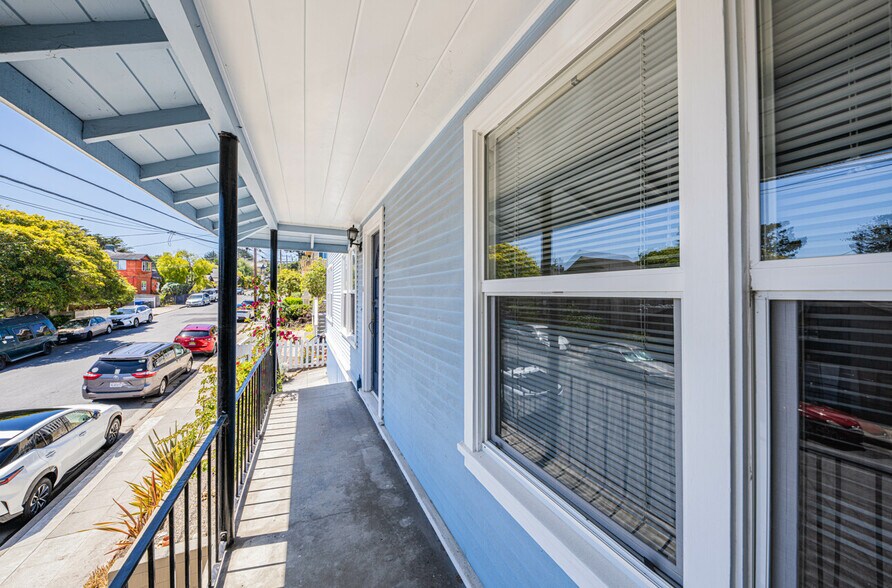 More Photos Of 206 Cypress Ave, Pacific Grove Apartments For Sale