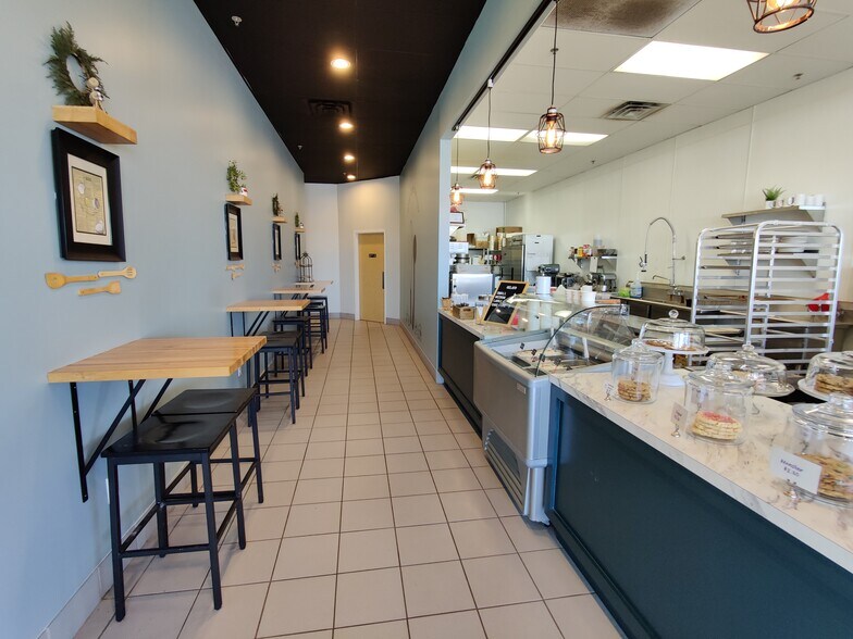 More Photos Of 400 5th St W, Northfield General Retail For Lease