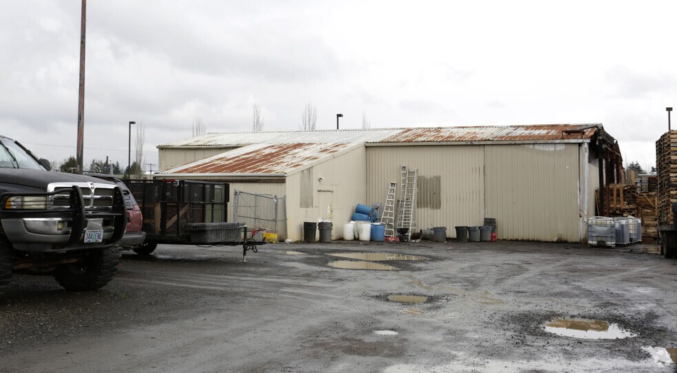 More Photos Of 3400 SW 209th Ave, Beaverton Warehouse For Lease