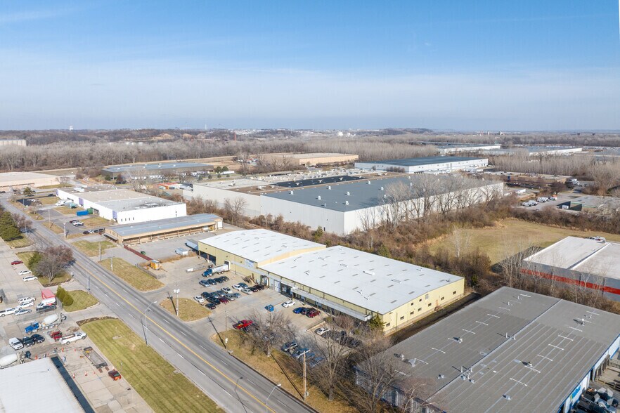 More Photos Of 1811 N Topping Ave, Kansas City Warehouse For Lease