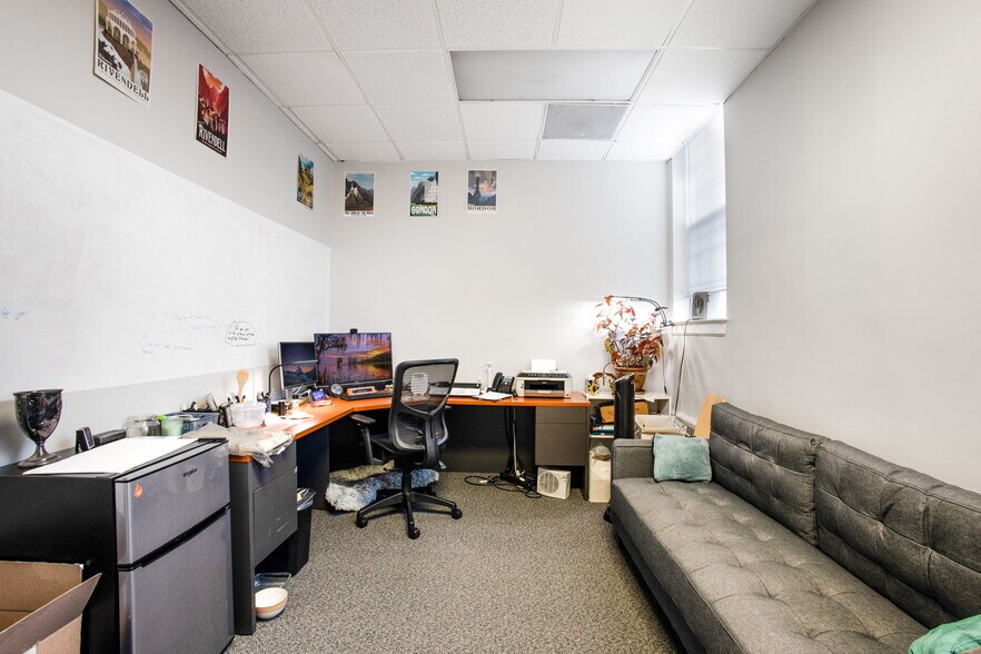 More Photos Of 1908 Mt. Vernon Ave, Alexandria Storefront Retail Office For Sale