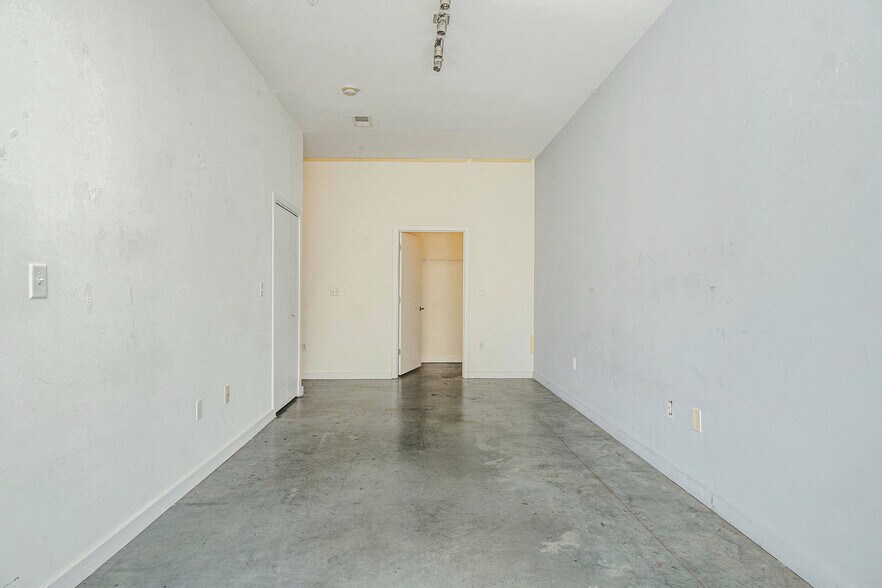 More Photos Of 333 Nelson St SW, Atlanta Apartments For Lease