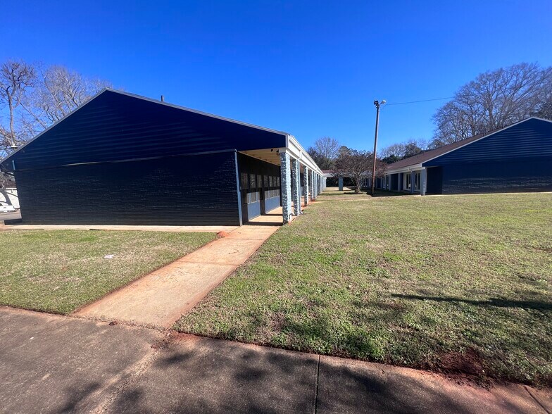 More Photos Of 511 N Cobb St, Milledgeville Medical For Lease