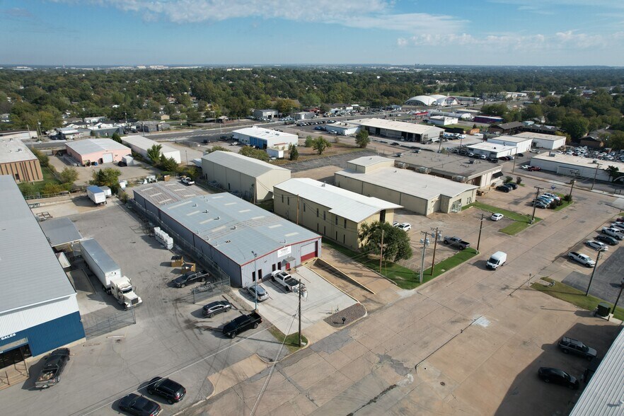 More Photos Of 6935 E 12th St, Tulsa Manufacturing For Lease