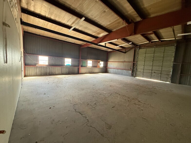 More Photos Of 107 S Lee St, Fredericksburg Flex For Lease