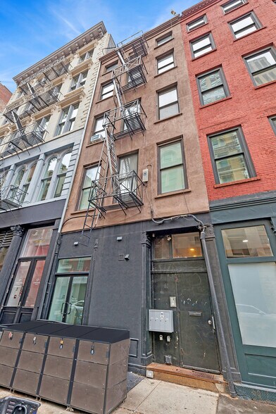 More Photos Of 302 Canal St, New York Apartments For Sale