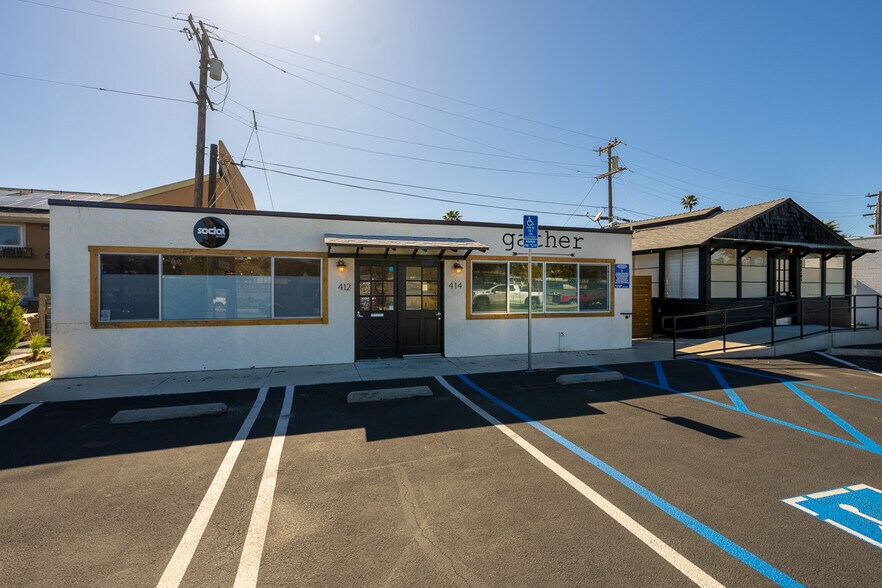 More Photos Of 422 N Coast Highway 101, Encinitas Storefront For Lease