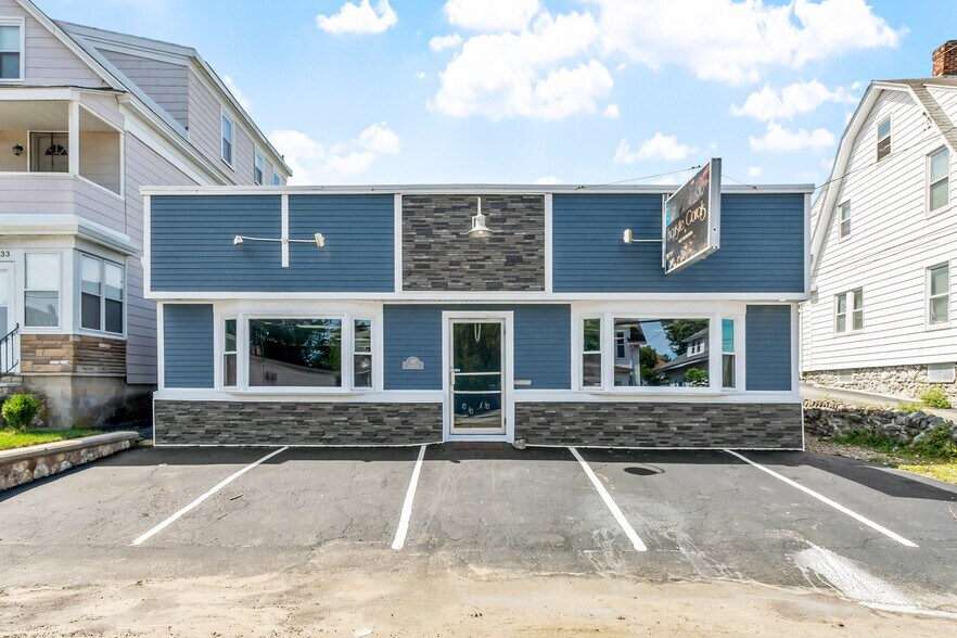 More Photos Of 127-129 Lowell St, Methuen Freestanding For Lease