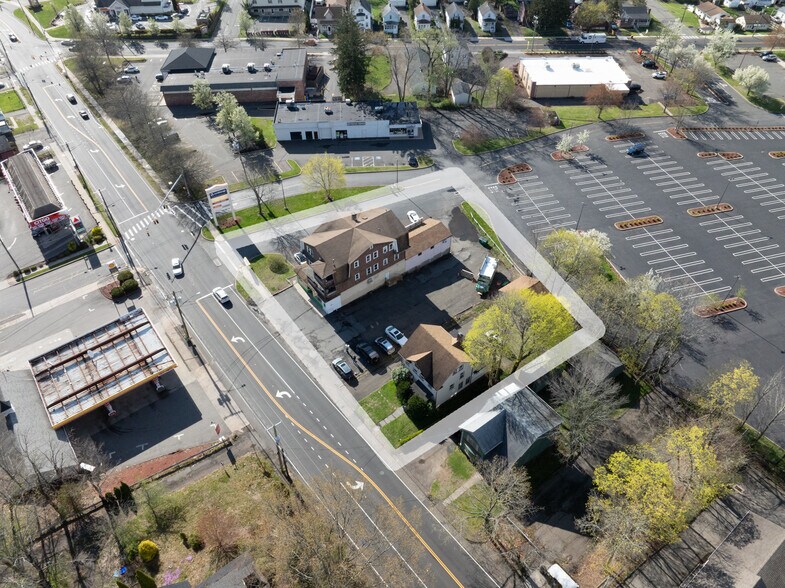 More Photos Of 584 W Main St, Meriden Storefront Retail Residential For Sale