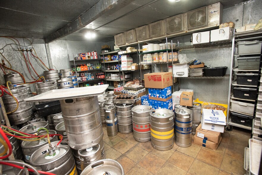 More Photos Of 420 E Houston St, San Antonio Storefront Retail Office For Lease