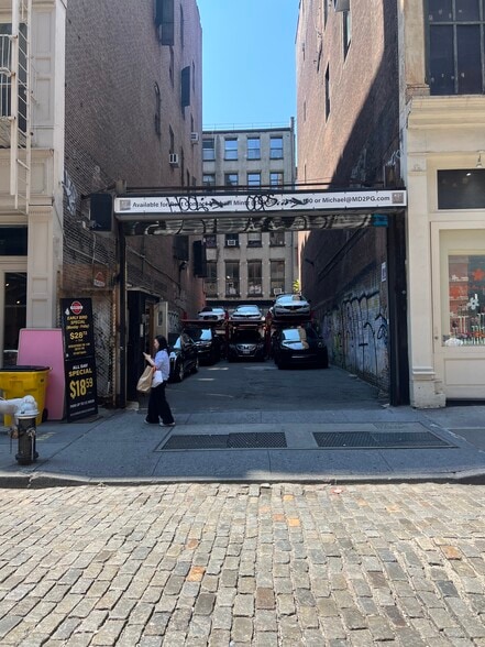 More Photos Of 81 Mercer St, New York Land For Sale