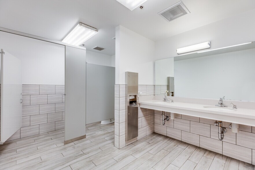 More Photos Of 1001 N Rengstorff Ave, Mountain View Office For Lease