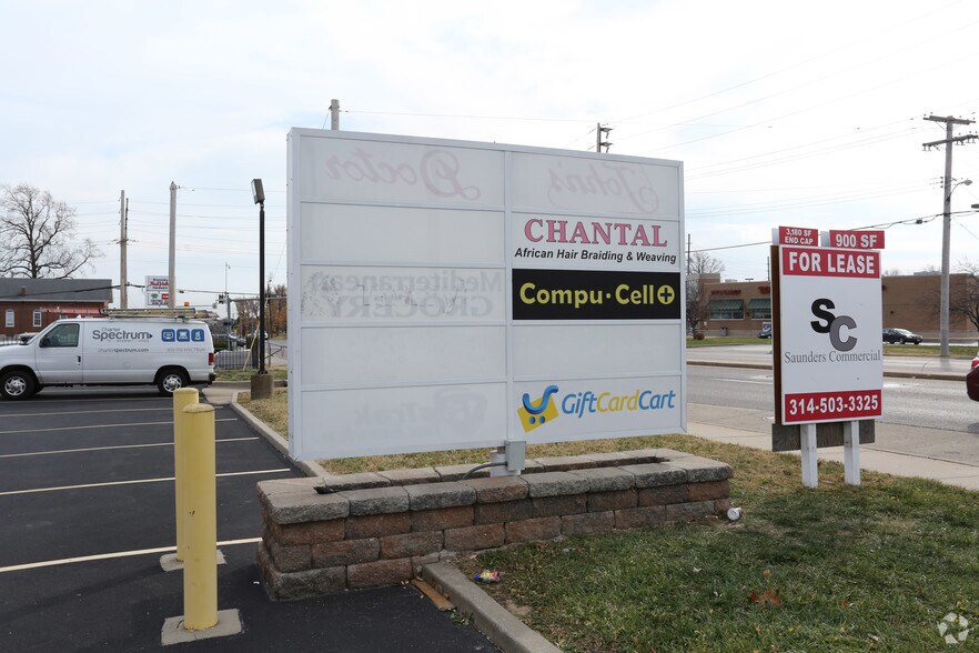 More Photos Of 11415-11435 St. Charles Rock Rd, Bridgeton General Retail For Lease