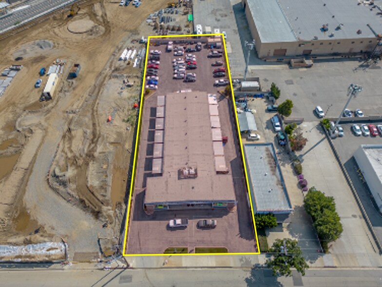 More Photos Of , Glendora General Retail For Sale