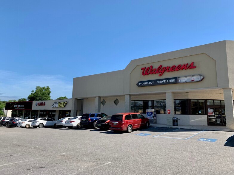 More Photos Of 7880 Moffett Rd, Semmes Unknown For Lease