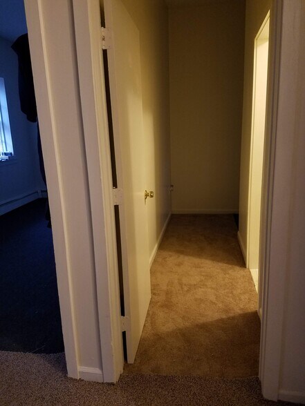 More Photos Of 666-668 Main St, Middletown Apartments For Sale