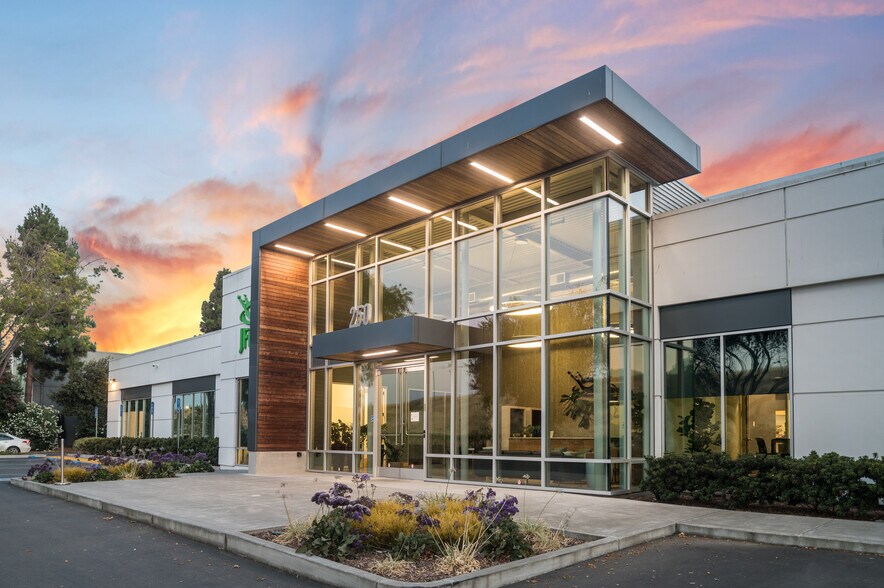 Primary Photo Of 250 E Caribbean Dr, Sunnyvale Research And Development For Lease