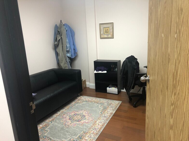 More Photos Of 271 US Highway 46, Fairfield Office For Lease