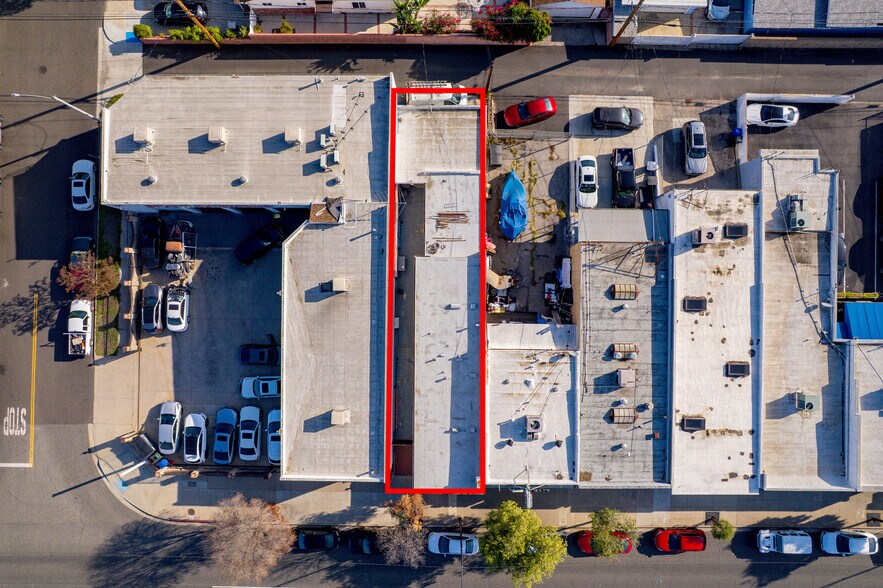 More Photos Of 2304-2306 Burbank blvd, Burbank Office Residential For Sale