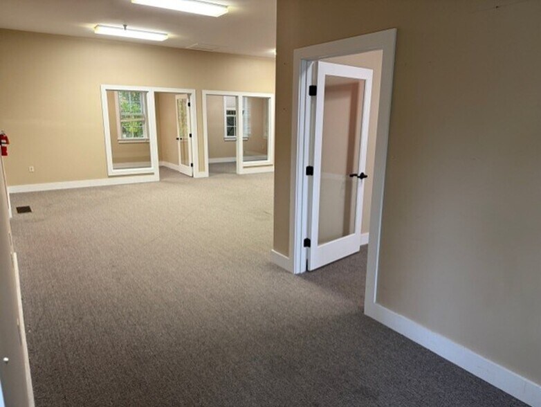 More Photos Of 205 Billings Farm Rd, White River Junction Medical For Lease