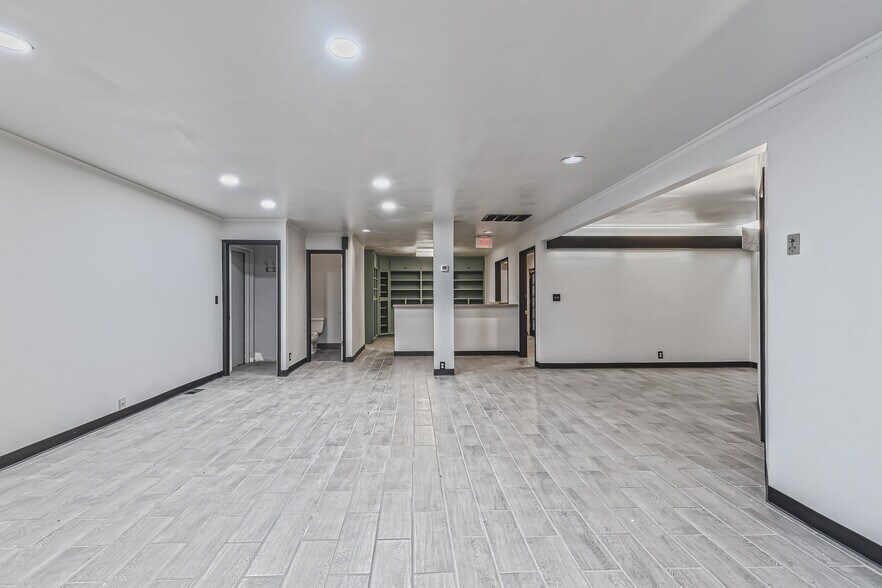 More Photos Of 9657 New Sapulpa Rd, Sapulpa Storefront Retail Office For Sale