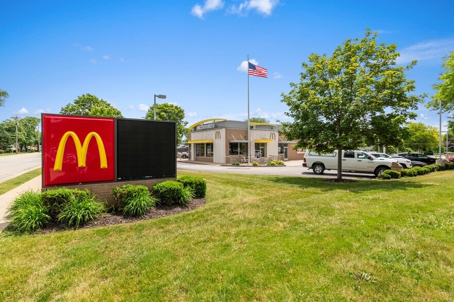 More Photos Of 835 15th Ave, Union Grove Fast Food For Sale