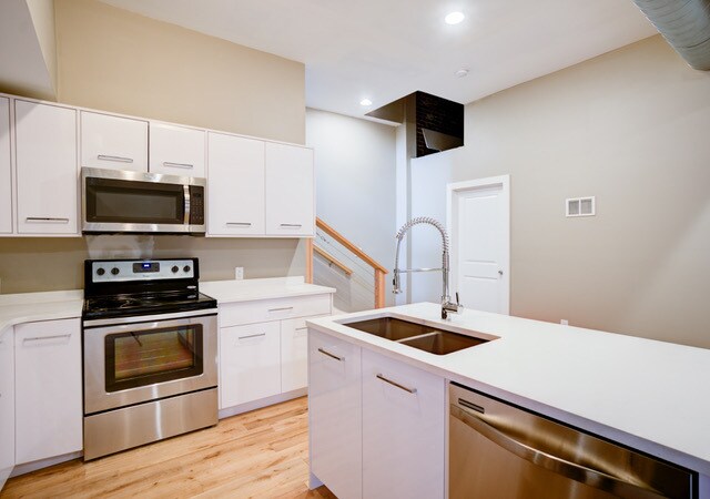 More Photos Of 1555-1563 N 4th St, Columbus Apartments For Sale