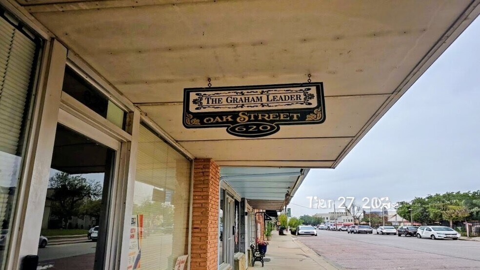 More Photos Of 620 Oak St, Graham Office Residential For Sale