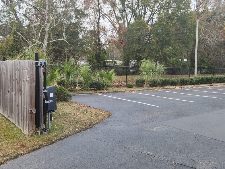 More Photos Of 2704 Highmarket St, Georgetown Freestanding For Sale