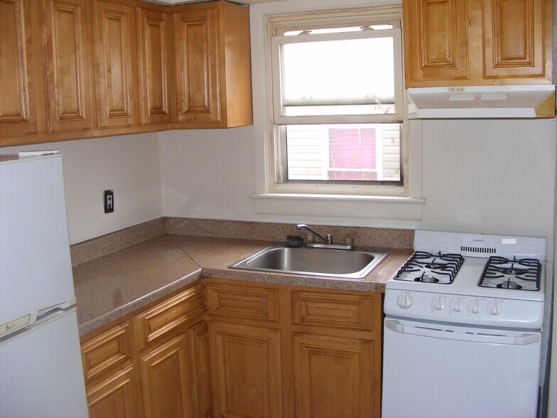 More Photos Of 268 Forrest St, Jersey City Apartments For Sale