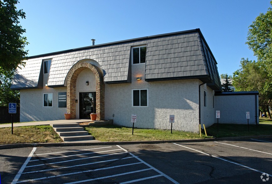 More Photos Of 2301 Woodbridge St, Roseville Office For Sale
