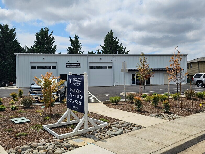 Primary Photo Of 827 Railway Ave, Silverton Warehouse For Lease
