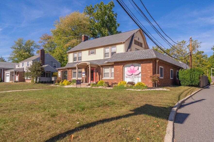 More Photos Of 150 W End Ave, Somerville Office For Lease