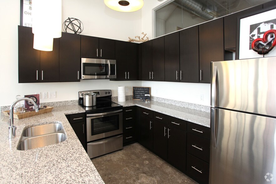 More Photos Of 575 E 4th St, Winston-Salem Apartments For Lease