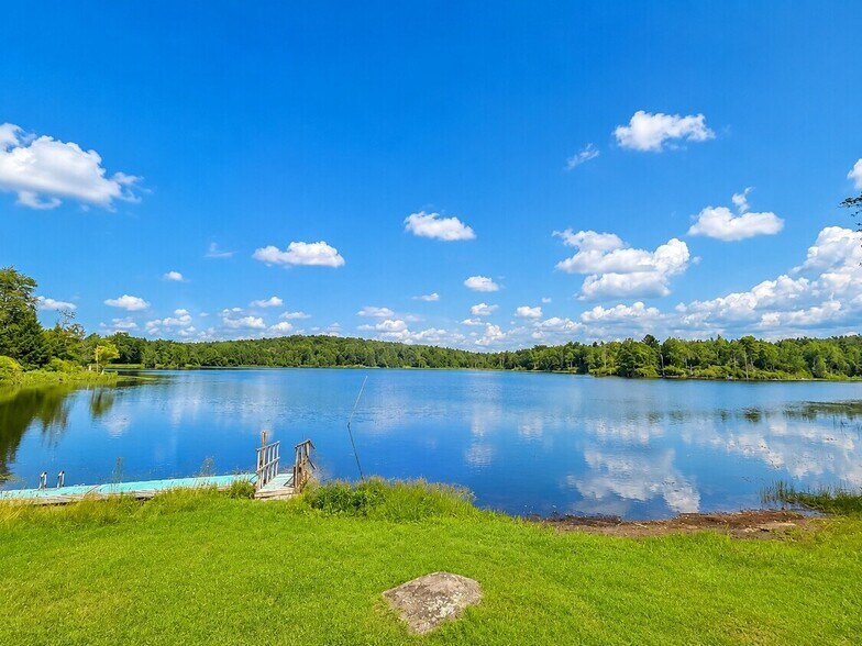 More Photos Of 94-100 Dingle Daisy Rd, Monticello Hotel For Sale